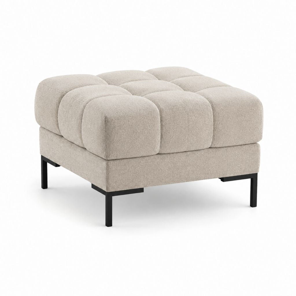 Repose-pieds carré beige en polyester bouclette avec pieds en acier 80 x 80 x 46 cm